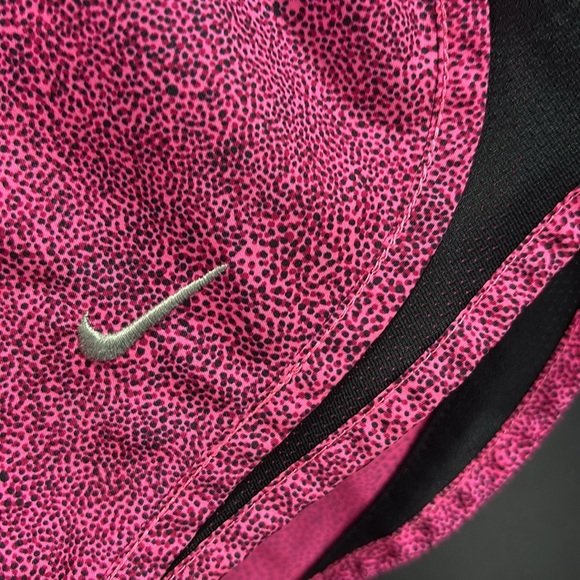 Nike Dri-Fit Running shorts,panty lined,elastic drawstring waist,mesh side panel - Picture 2 of 7